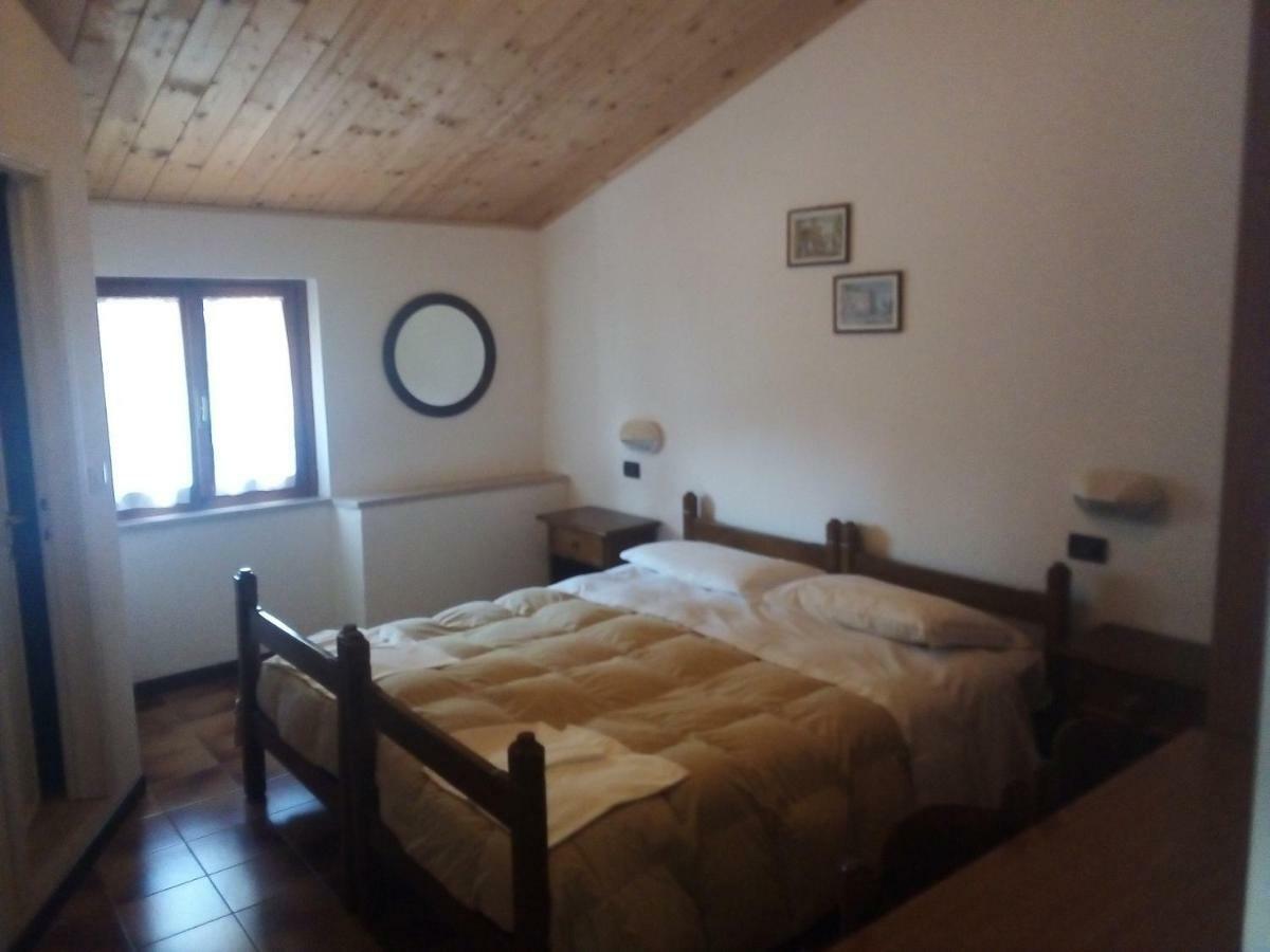 La Foresta Albergo Ristorante Pizzeria باديا براتاغليا المظهر الخارجي الصورة